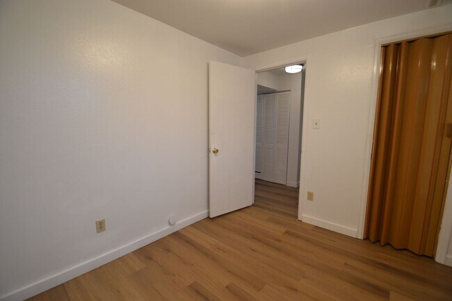 Building Photo - 2988 W Fontanero St