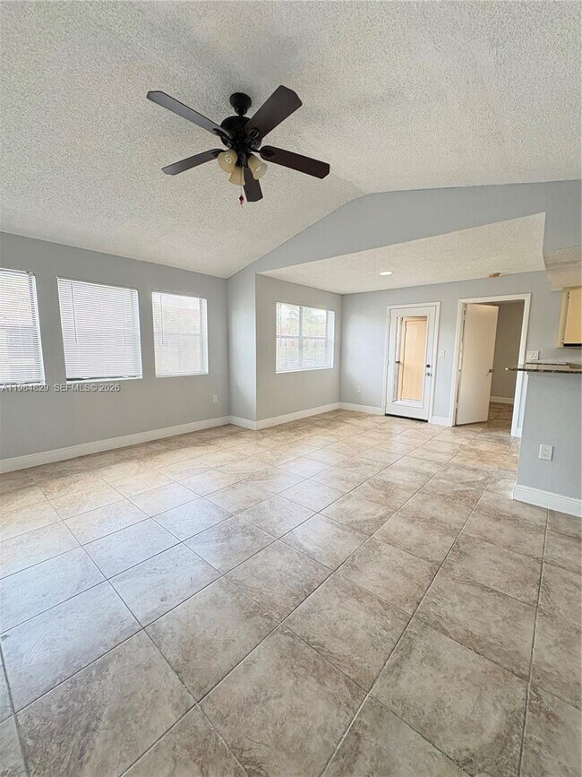 Building Photo - 10501 SW 155th Ct