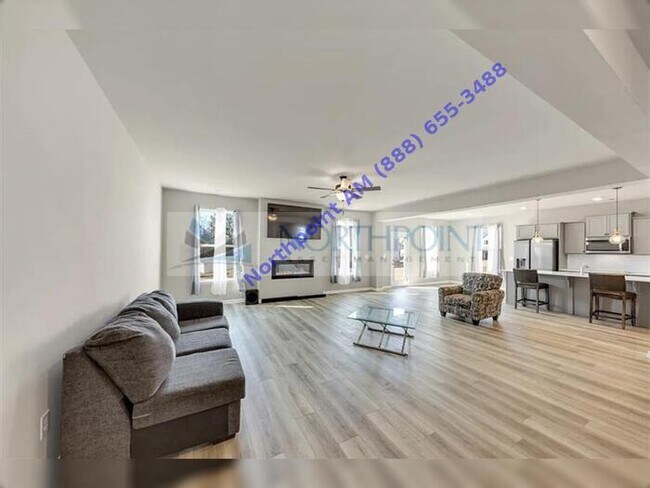 Building Photo - Beautiful Home for Lease in Locust Grove
