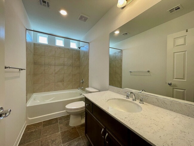 Building Photo - BEAUTIFUL 5 BED 3.5 BATH 3 FLOORS 2 CAR GARAGE SINGLE FAMILY HOME W/ LARGE LOFT & BACKYARD FOR RENT!