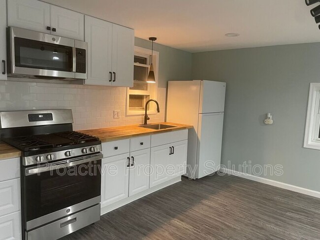 Building Photo - 3512 Pocono Park Dr