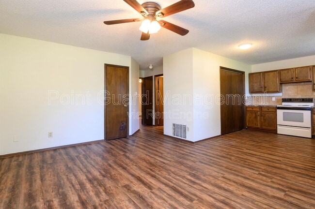 Building Photo - 1826 S Laura St