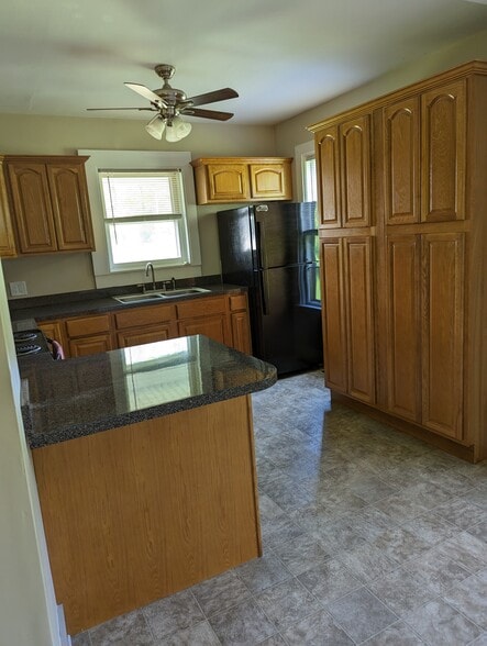 Building Photo - Willington Village Apartments