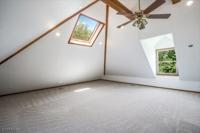 Building Photo - 34 Willow Brook Ln