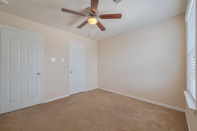 Building Photo - 1514 Hardy Stone Dr