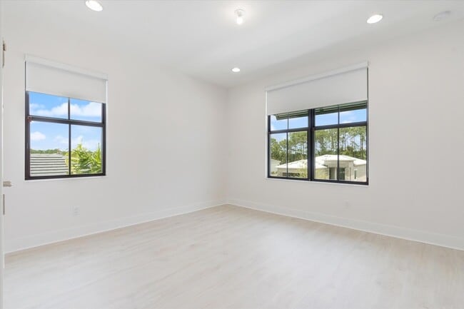 Building Photo - 13211 Artisan Cir