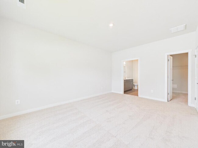 Building Photo - 362 Baker Dr
