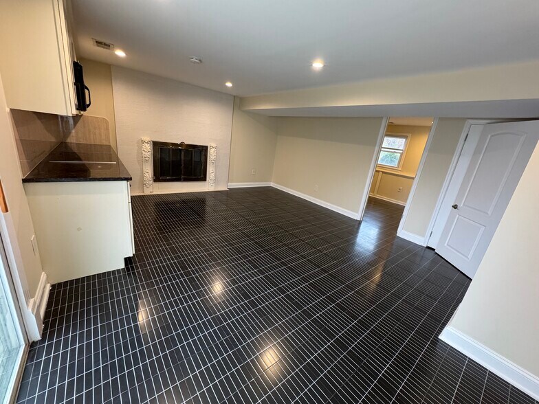 Building Photo - 7209 Needwood Rd