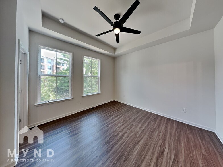 Building Photo - 118 Chestnut Cir