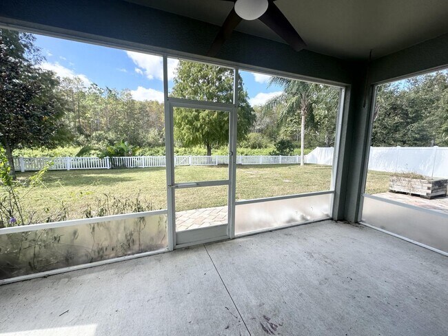 Building Photo - "Spacious 5-Bedroom Retreat with Scenic Views in The Verandahs!"