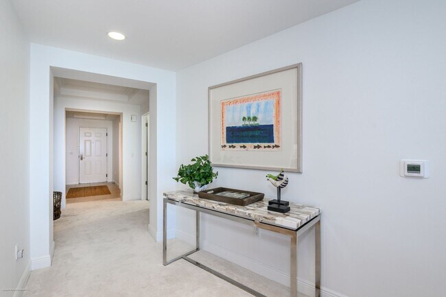 Building Photo - EXECUTIVE VACATION RENTAL