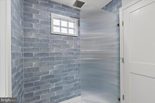 Building Photo - 1345 Ellicott Ave