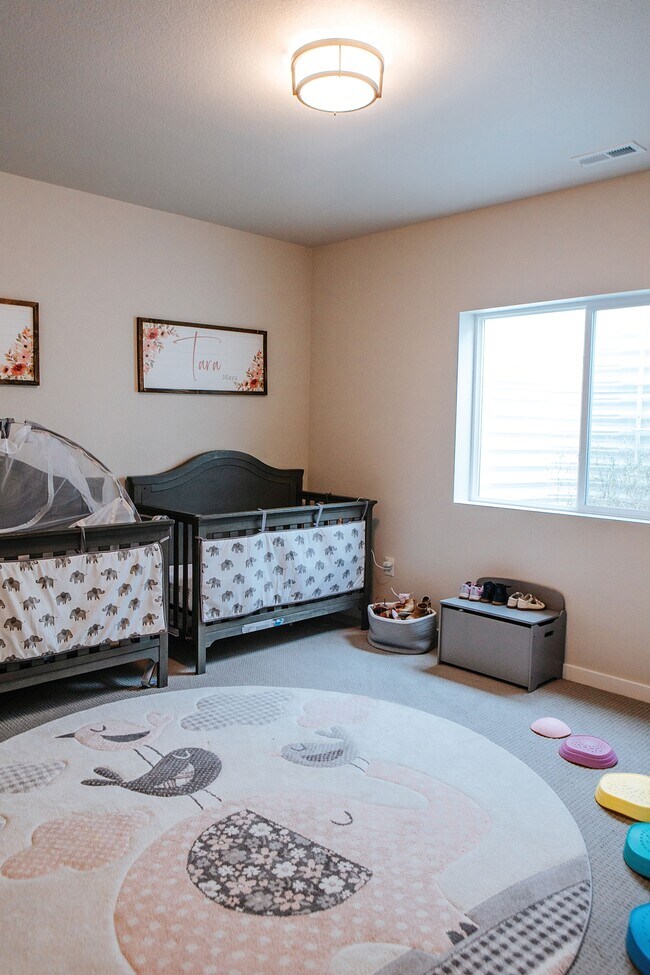 Building Photo - 9757 Bison Vly Trl