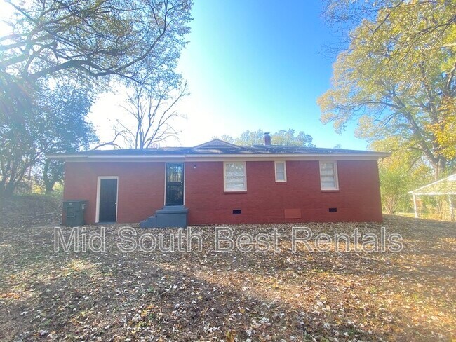 Building Photo - 1766 Carlyle Ave