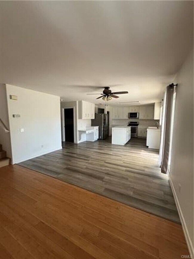 Building Photo - Desirable Temecula Home