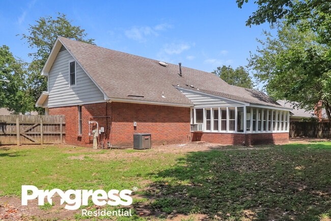 Building Photo - 1065 Fox Trace Cove