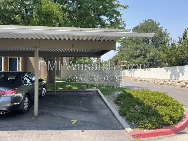 Building Photo - 662 E Cobblestone Ln