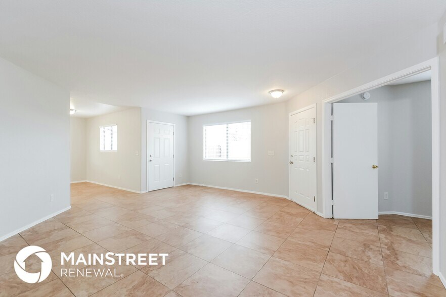 Building Photo - 1483 W Flannery Pl