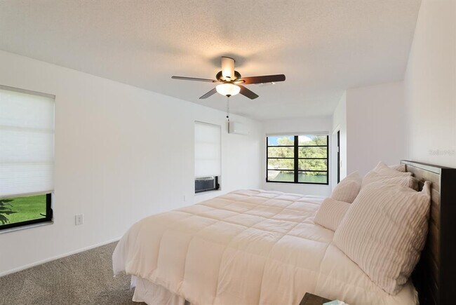 Building Photo - 5424 America Dr