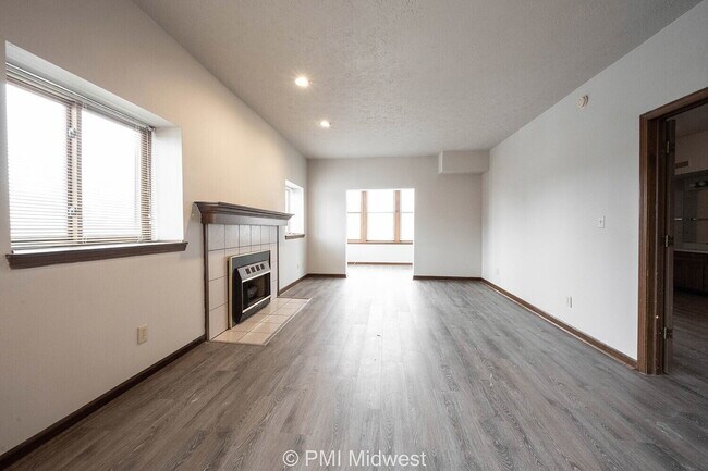 Building Photo - 3715 N Meridian St