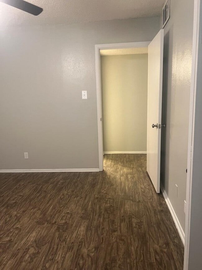 Building Photo - 1328 Tanglewood Ln