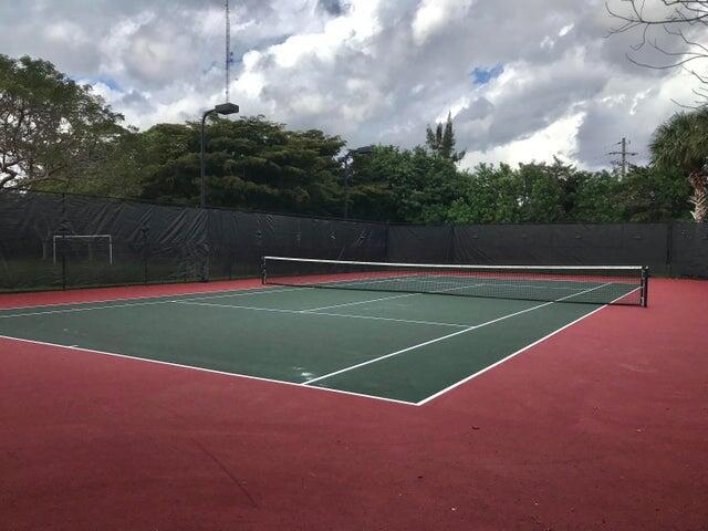 Building Photo - 7632 Corkwood Ave