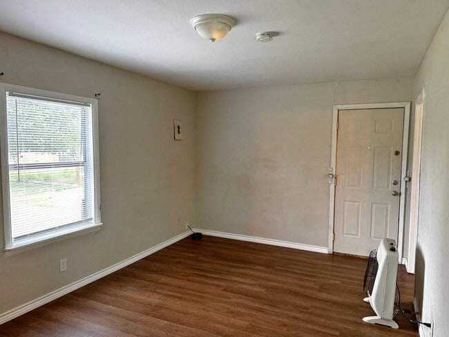 Building Photo - 1401 Fillmore St