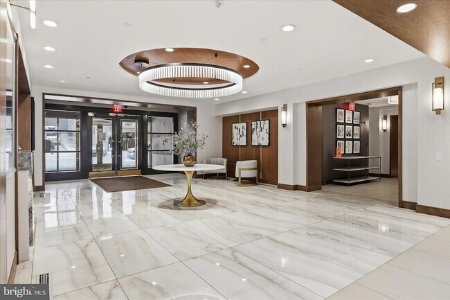 Building Photo - 631 D St NW