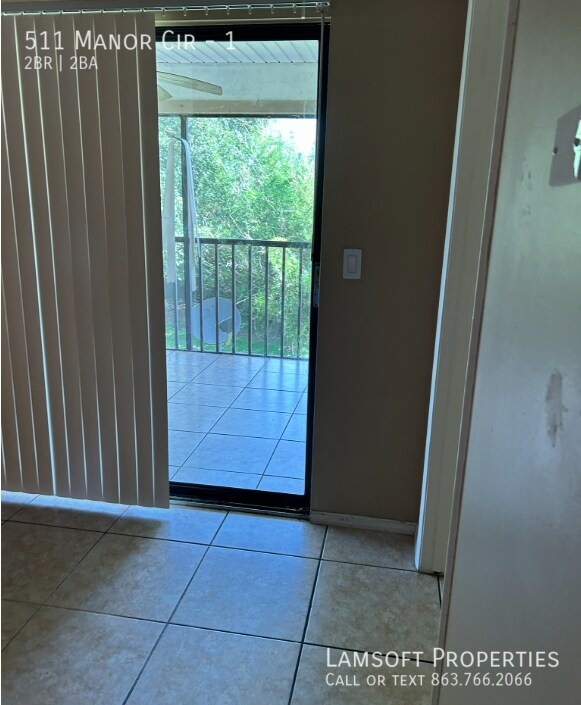 Building Photo - 511 Manor Cir