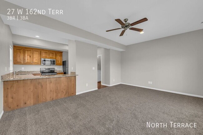Building Photo - Roomy 3BR Townhouse in Belton w/ Attached ...