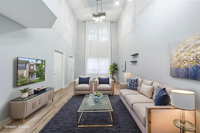 Building Photo - 214 City View Dr