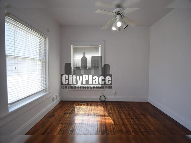 Building Photo - 642 S Meridian St