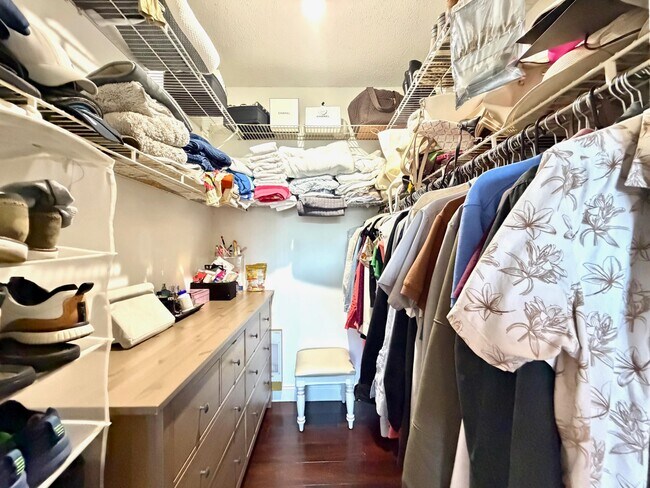 Building Photo - 651 Cypress Lake Blvd