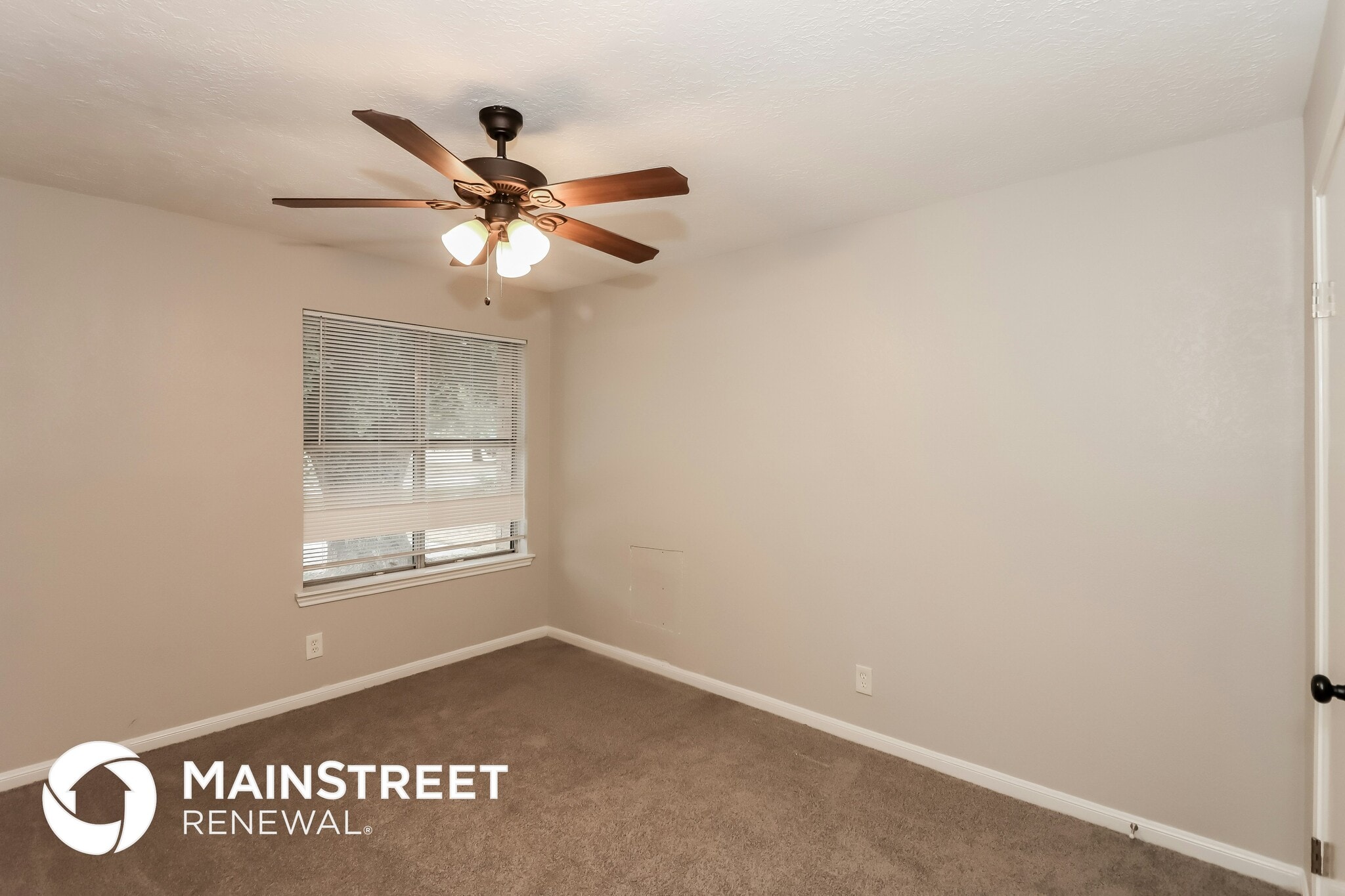 Building Photo - 11806 Perry Rd