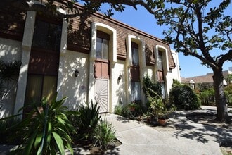 Building Photo - 12015 Burbank Blvd