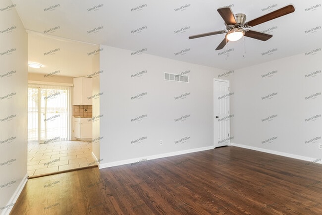 Building Photo - 2720 Flamingo Dr
