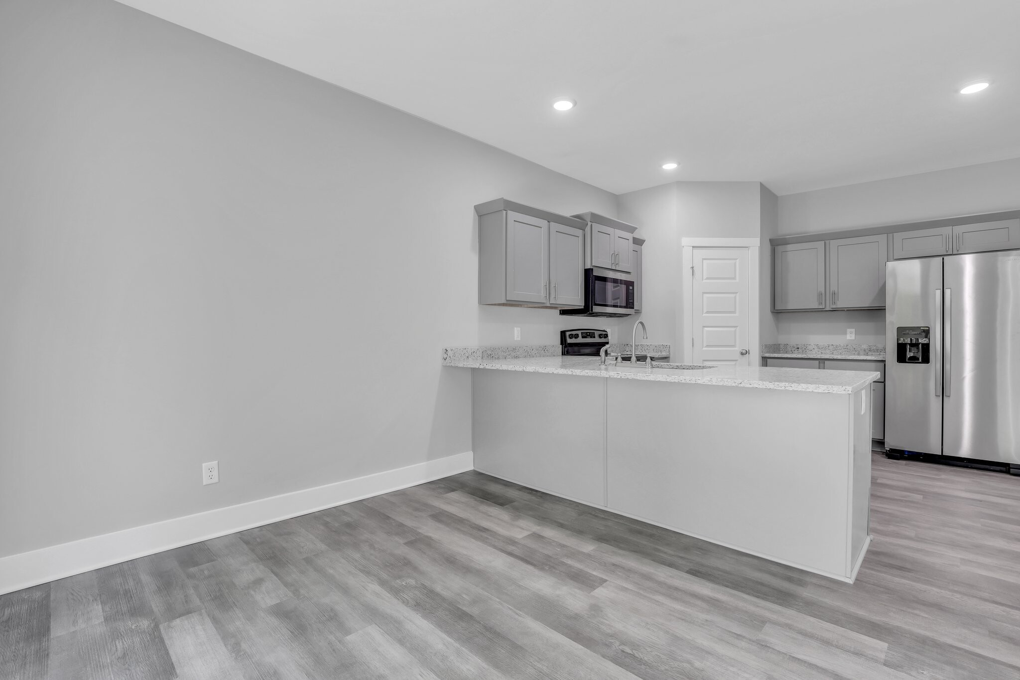 Building Photo - 105 Sherwood Ct