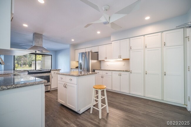 Building Photo - Spacious 3BR/2.5BA Mililani Townhome – $4,...