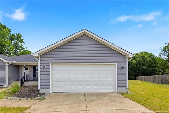Building Photo - 170 Starlight Dr