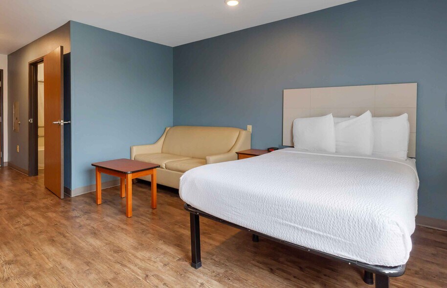 Building Photo - Furnished Studio-Fayetteville