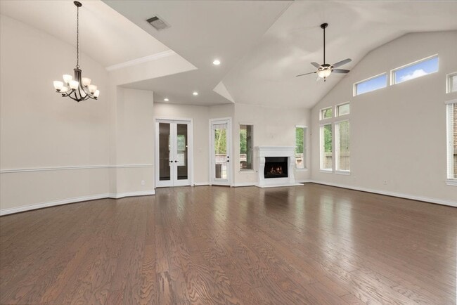 Building Photo - 23034 Creek Park Dr