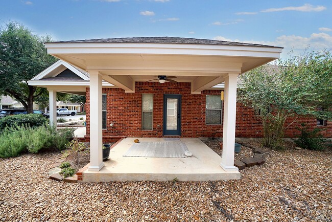 Building Photo - Charming Home in Cotton Crossing – Steps f...