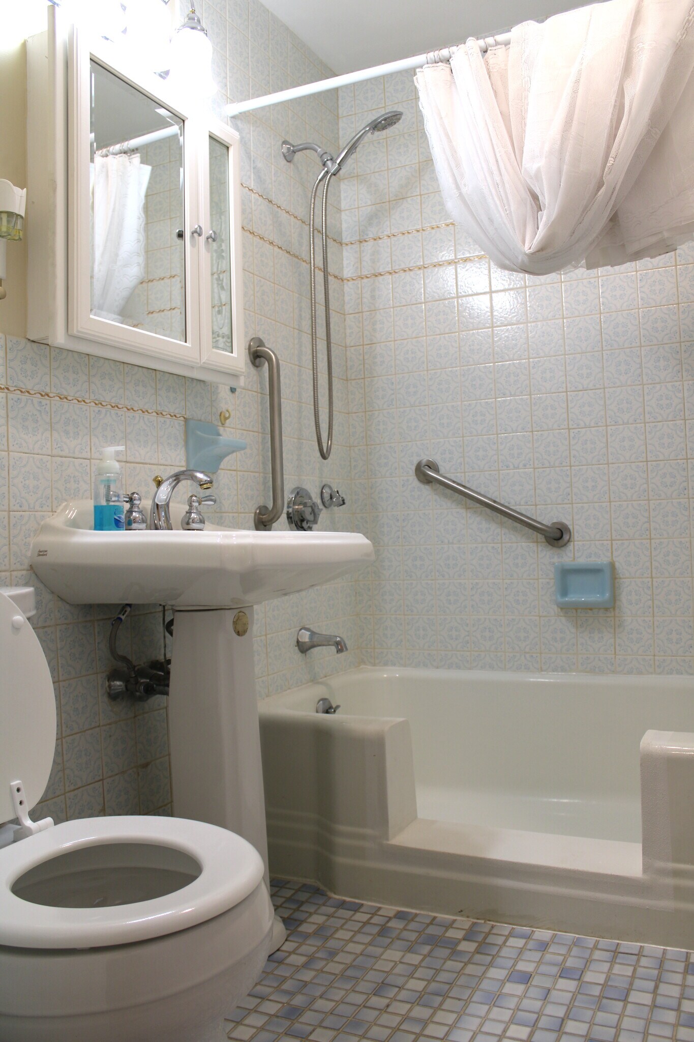 Building Photo - 11 Central Ave