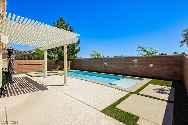 Building Photo - 6704 Arctic Breeze St