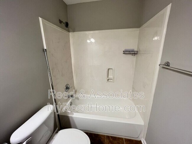 Building Photo - 137 W Porter Run Dr