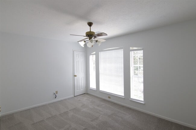 Building Photo - 1238 Manchester Cir