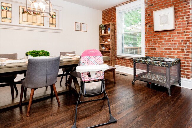 Building Photo - 3971 Juniata St