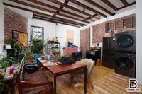 Building Photo - 5 bedroom in Flushing NY 11385