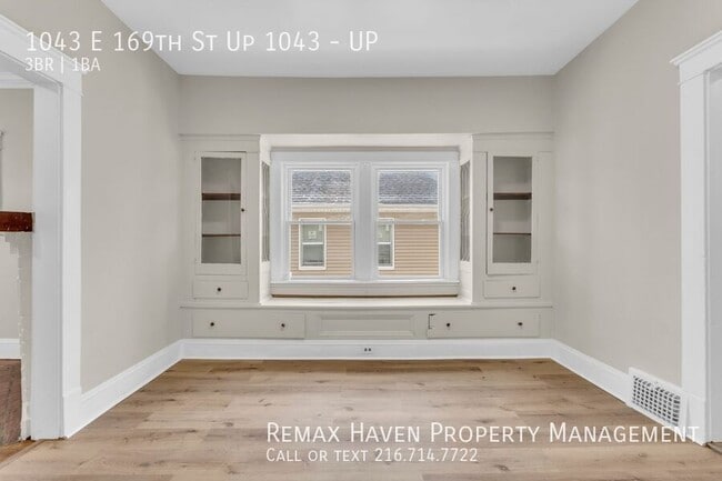 Building Photo - 1043 E 169th St