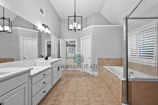 Building Photo - 5 Bedroom House in gated community in Dulu...